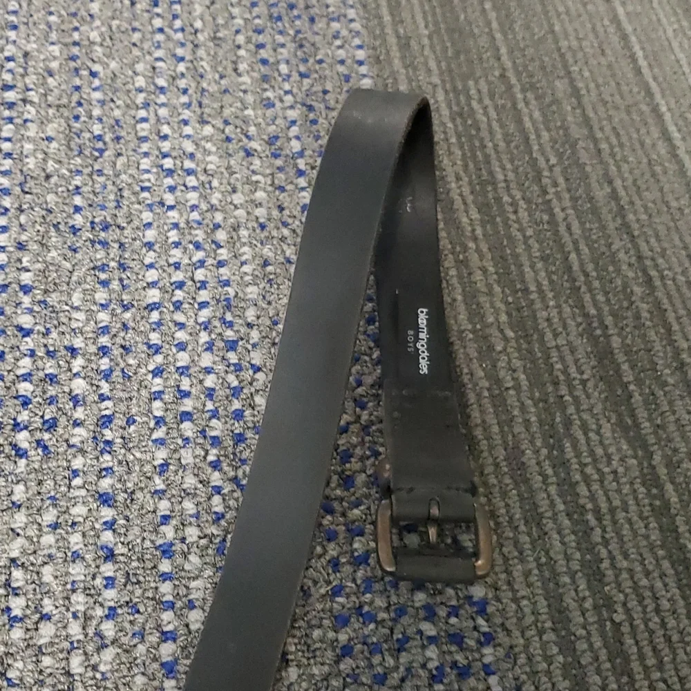 Bloomingdale's Boys Black Genuine Leather Belt Size 32